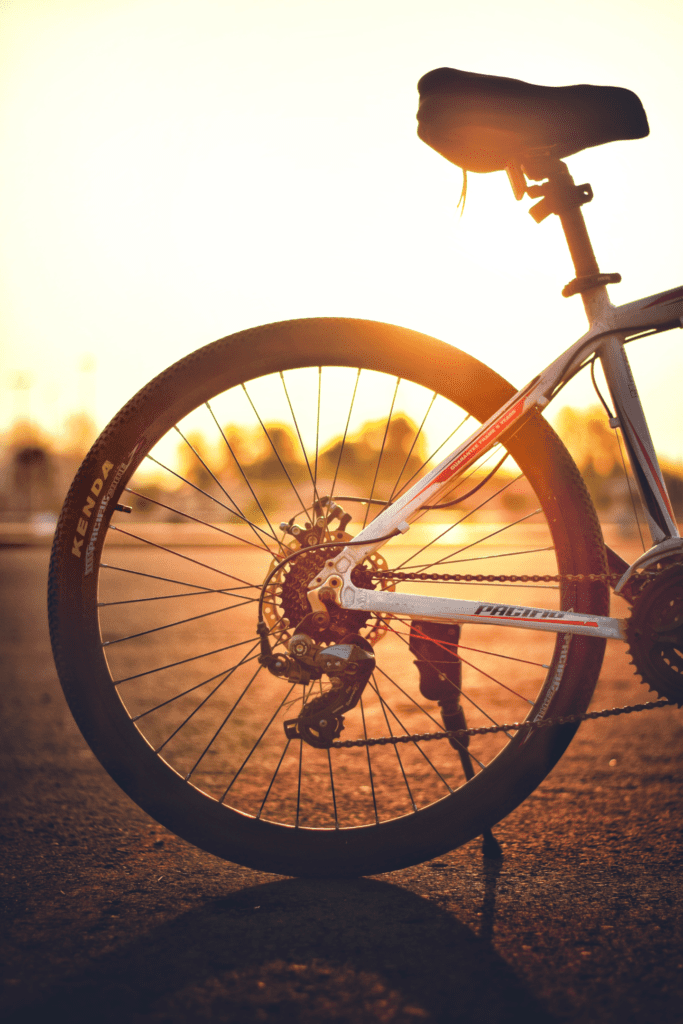 Close up do aro de uma bicicleta. Foto de Haydan As-soendawy, Pexels.