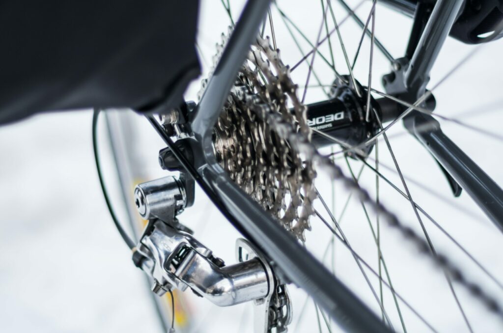 Corrente e câmbio traseiro de uma bicicleta
